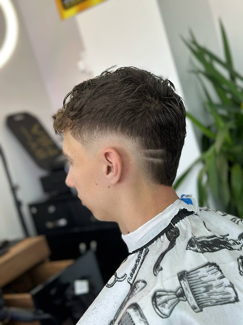 Haircut and grooming at Kings Barbers, Great Yarmouth
