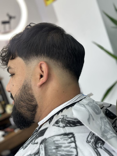 Haircut and grooming at Kings Barbers, Great Yarmouth