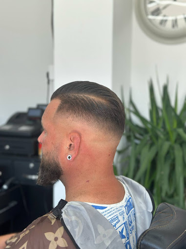 Haircut and grooming at Kings Barbers, Great Yarmouth