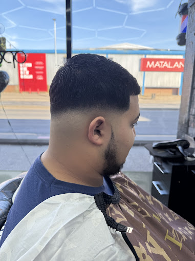 Haircut and grooming at Kings Barbers, Great Yarmouth