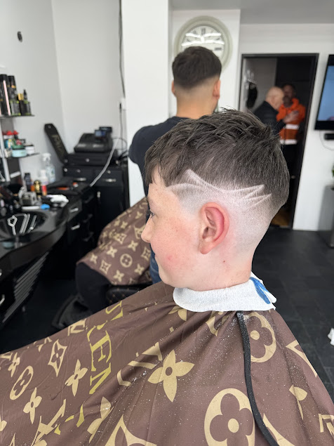 Haircut and grooming at Kings Barbers, Great Yarmouth
