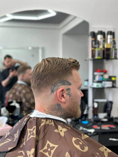 Haircut and grooming at Kings Barbers, Great Yarmouth