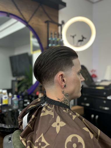Haircut and grooming at Kings Barbers, Great Yarmouth