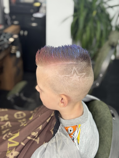 Haircut and grooming at Kings Barbers, Great Yarmouth