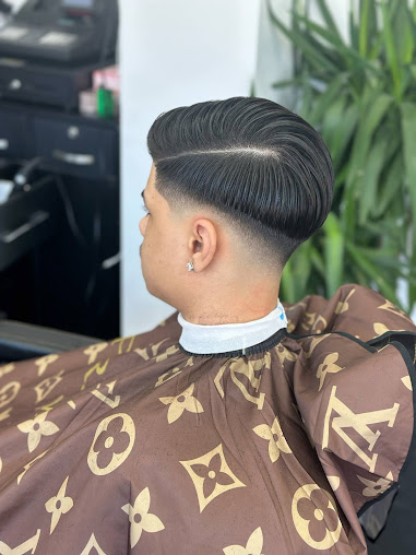 Haircut and grooming at Kings Barbers, Great Yarmouth